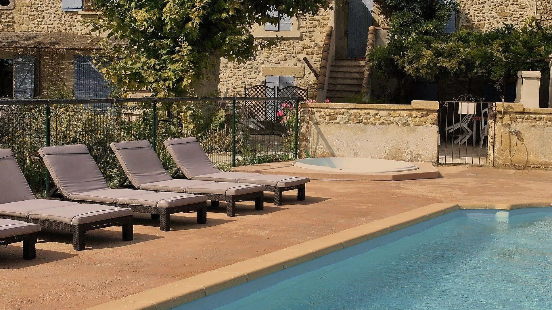 Appartements - Le Mas Des Oliviers Richerenches 0*,  France